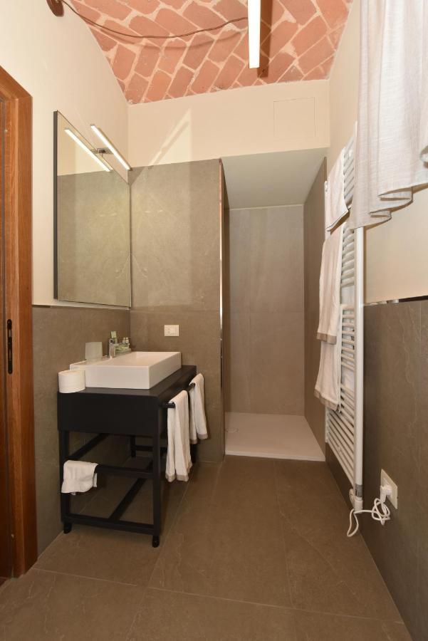 Bed and Breakfast Cascina La Badia Montegrosso dʼAsti Exterior foto