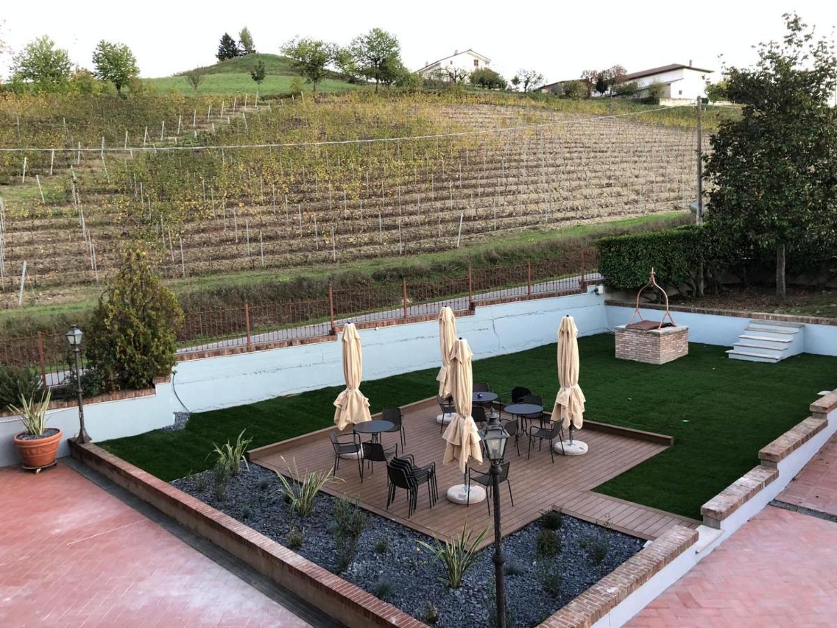 Bed and Breakfast Cascina La Badia Montegrosso dʼAsti Exterior foto