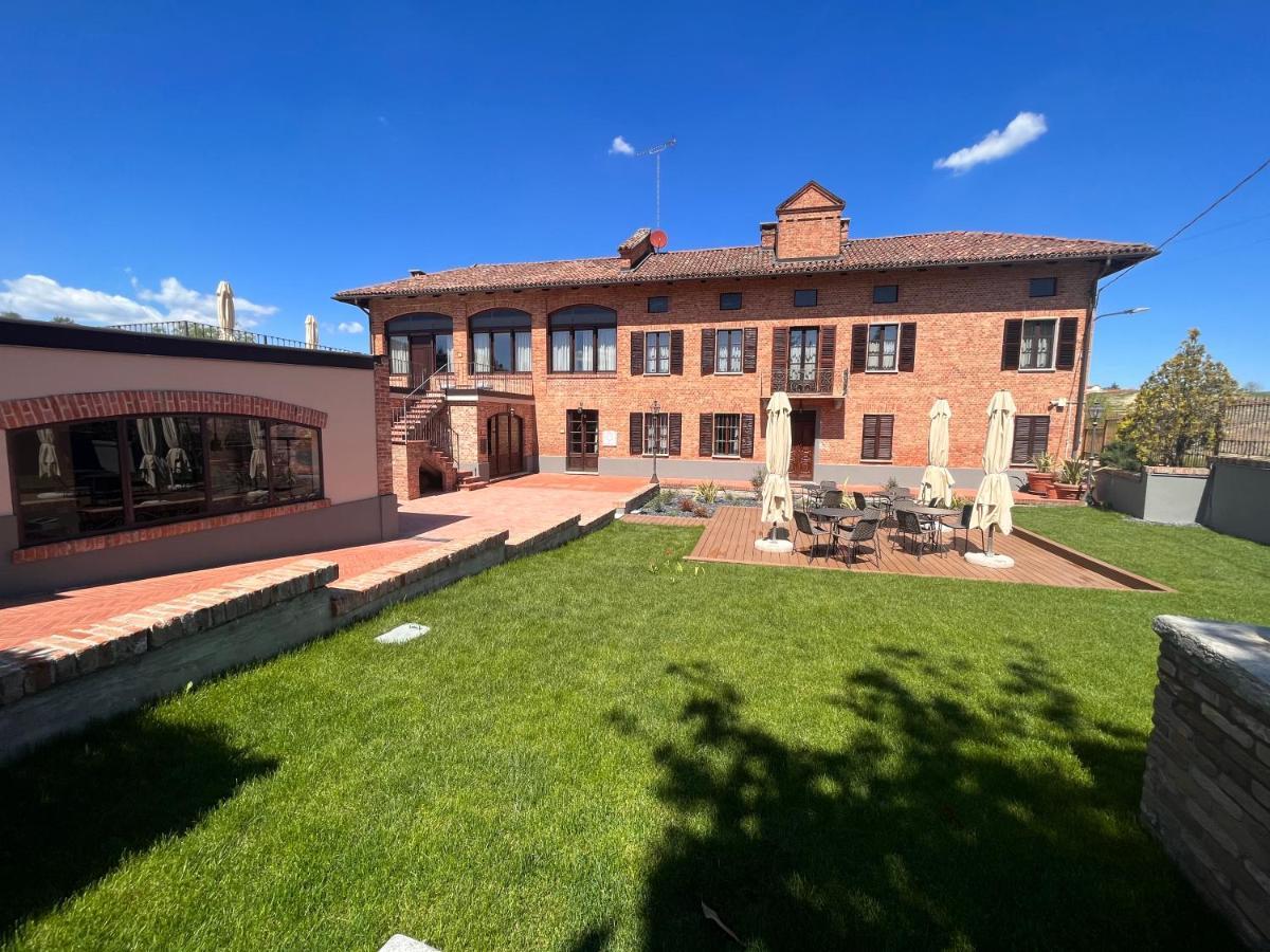 Bed and Breakfast Cascina La Badia Montegrosso dʼAsti Exterior foto