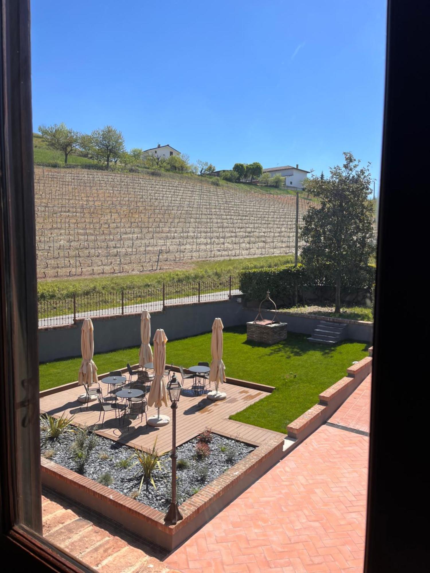 Bed and Breakfast Cascina La Badia Montegrosso dʼAsti Exterior foto